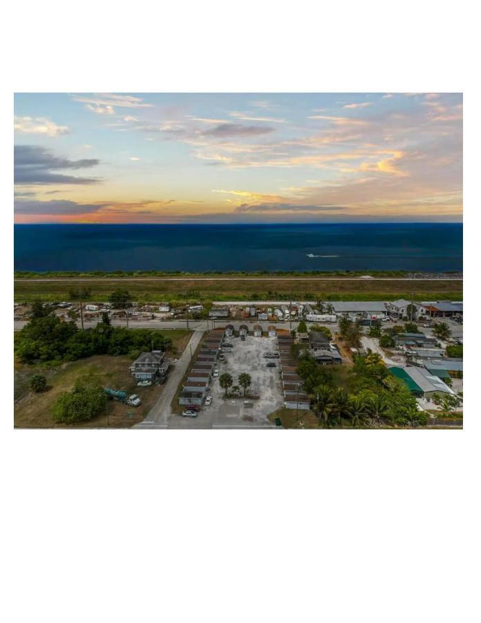 Pahokee Modern Studio Retreat With King Bed - Cozy Comfort מראה חיצוני תמונה